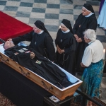Pohřeb O. převora.jpg